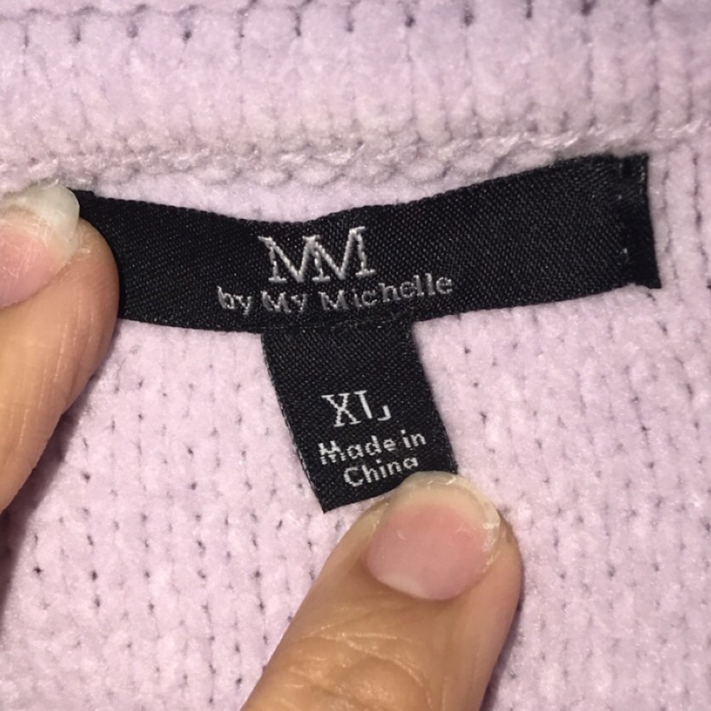 Off shoulder sweater - Picture 3 of 3